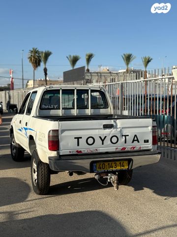 טויוטה היילקס