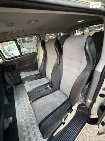 יונדאי H-1 / i800