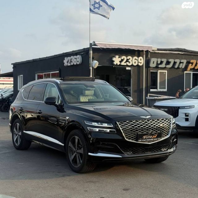 מודעת רכב ג'נסיס GV80