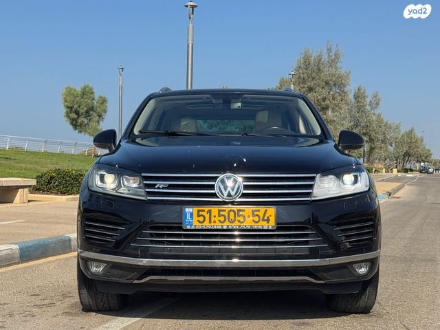 מודעת רכב פולקסווגן טוארג