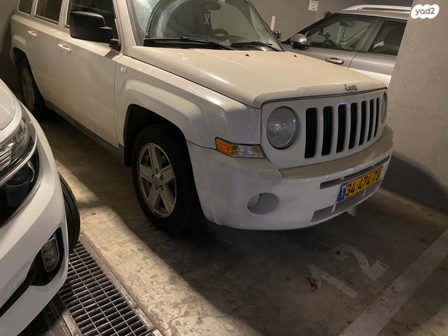 מודעת רכב ג'יפ פטריוט