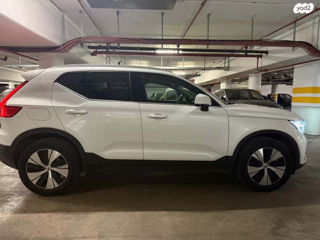 וולוו XC40