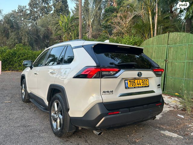טויוטה RAV4