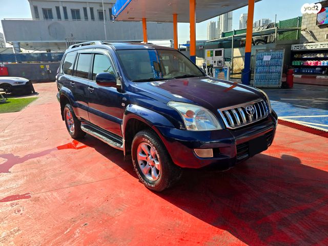 טויוטה לנד קרוזר