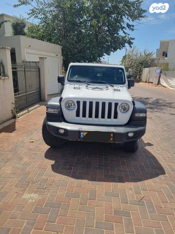 מודעת רכב ג'יפ רנגלר