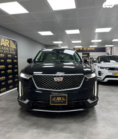 קאדילק XT6