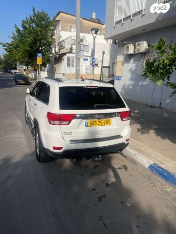מודעת רכב ג'יפ גרנד צ'ירוקי