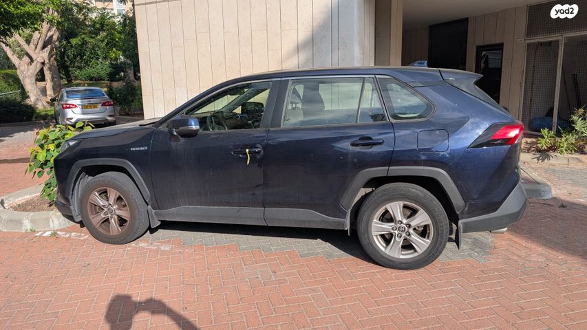 מודעת רכב טויוטה RAV4