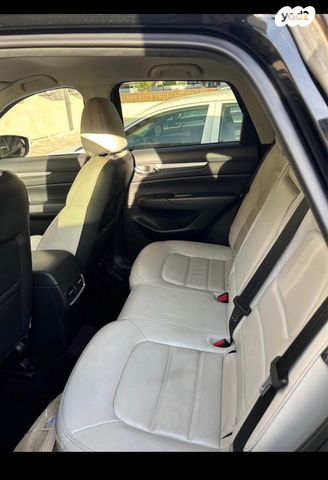 מודעת רכב מאזדה CX-5