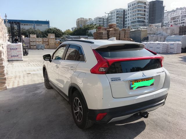 מודעת רכב מיצובישי אקליפס קרוס