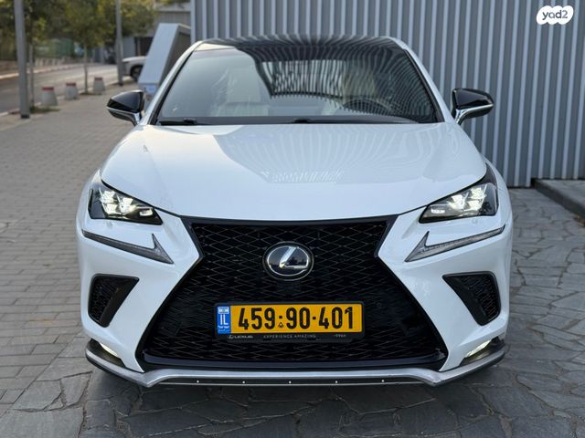 מודעת רכב לקסוס NX