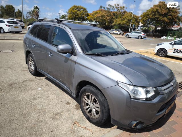 מיצובישי אאוטלנדר