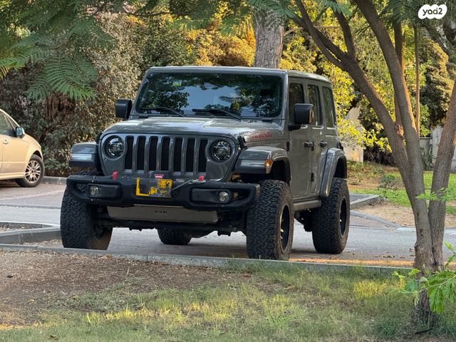 מודעת רכב ג'יפ רנגלר