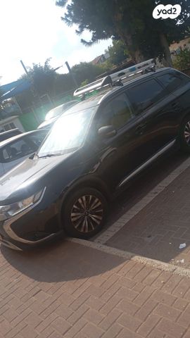 מיצובישי אאוטלנדר