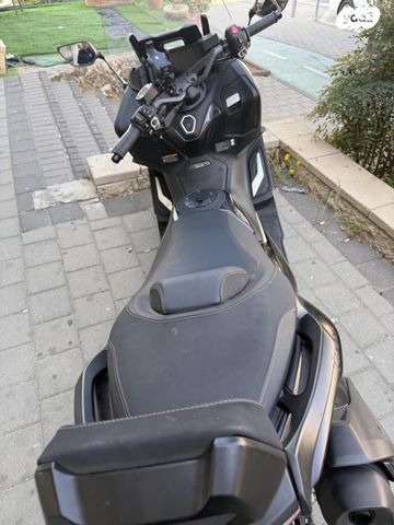 ימאהה TMAX 560 Tech	