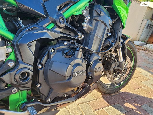 קאוואסאקי Z900