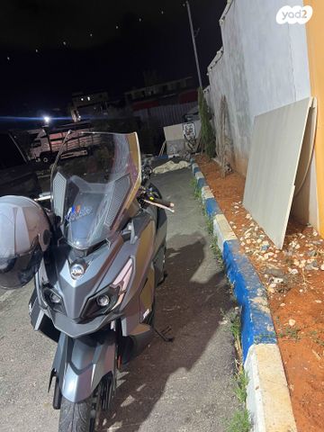 סאן יאנג קרוזים 300