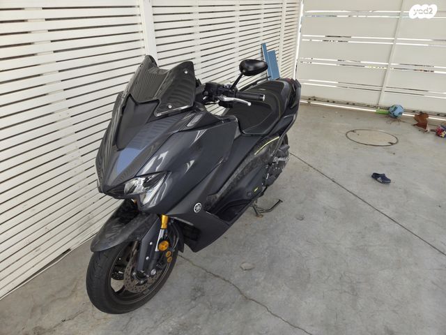 ימאהה Tmax 560 Tech