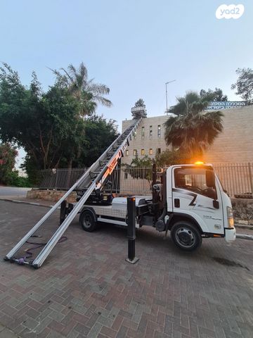 מודעת רכב מנוף