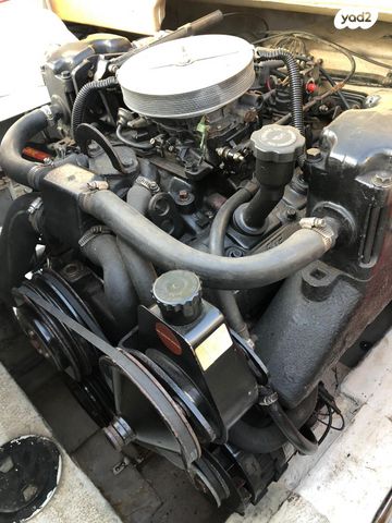 יאכטות - סירות מנוע