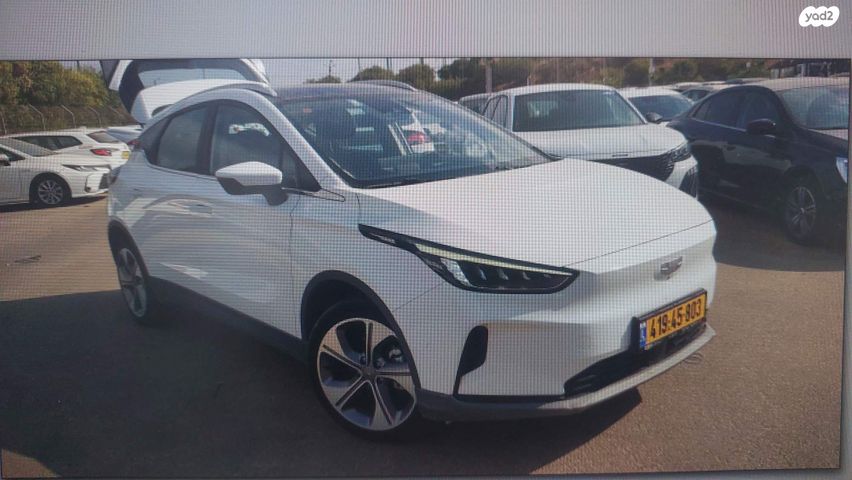 מודעת רכב ג׳ילי Geometry C