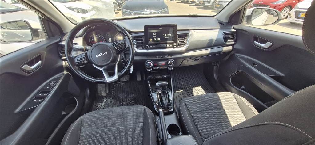 מודעת רכב קיה סטוניק 2