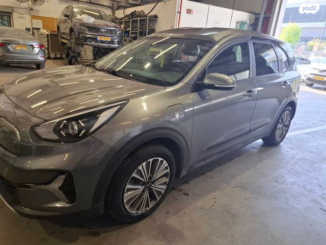 קיה נירו פלוס