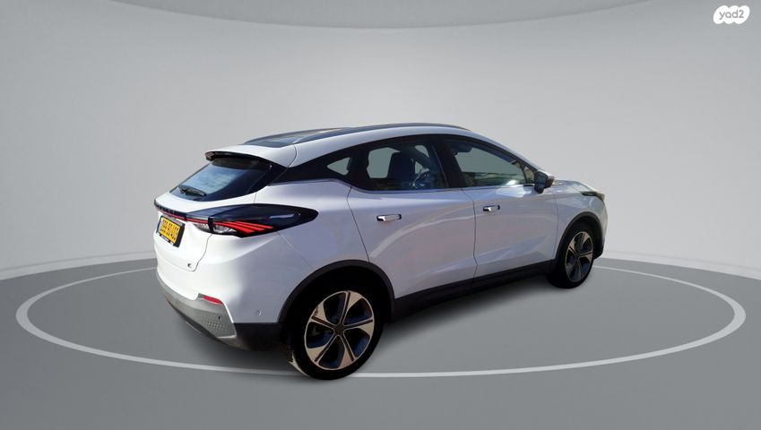 ג׳ילי Geometry C