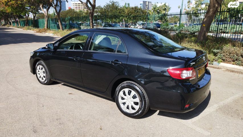 טויוטה קורולה