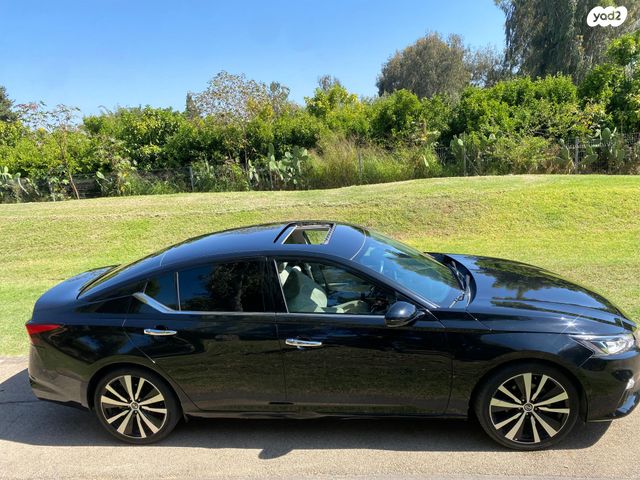 ניסאן אלטימה