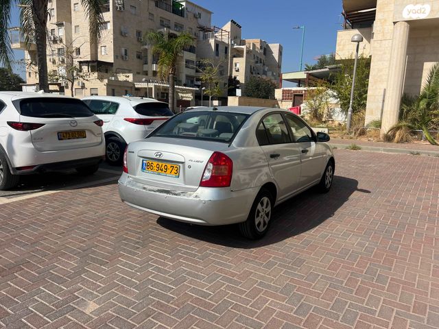 יונדאי אקסנט i25