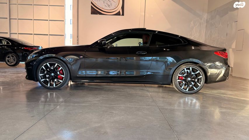 מודעת רכב ב מ וו סדרה 4