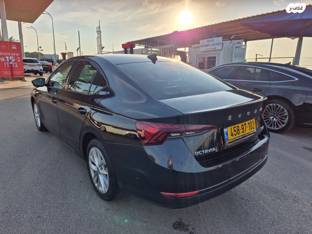 סקודה אוקטביה