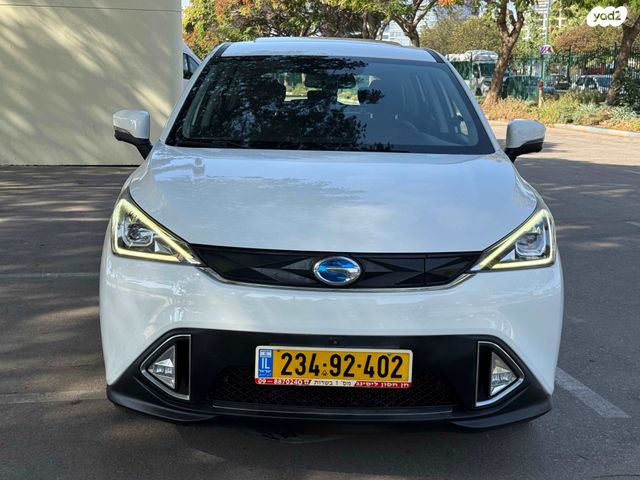 מודעת רכב ג'י.איי.סי GE3