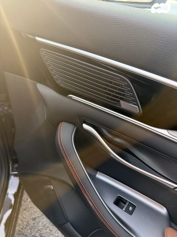 בי.ווי.די סיל U