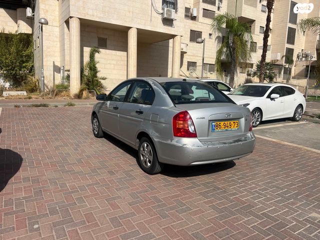 יונדאי אקסנט i25