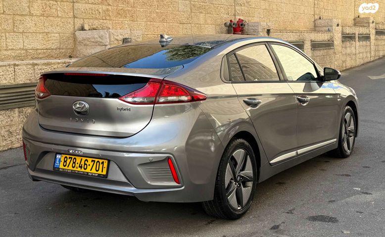 יונדאי איוניק