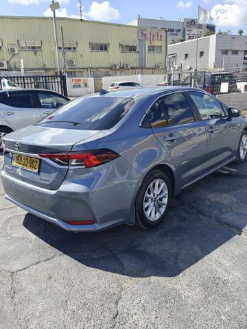 טויוטה קורולה