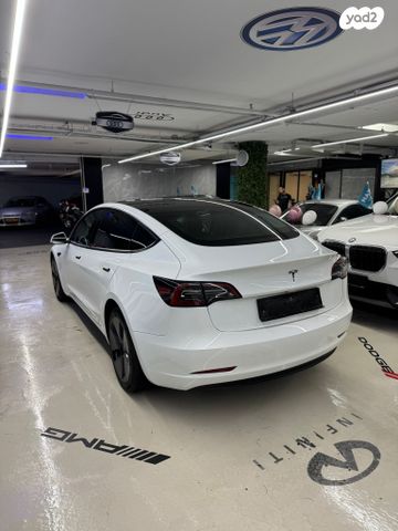 טסלה מודל 3