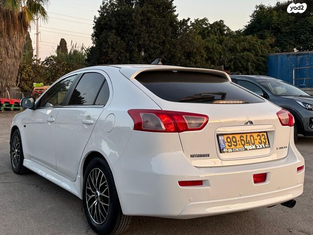 מיצובישי לנסר