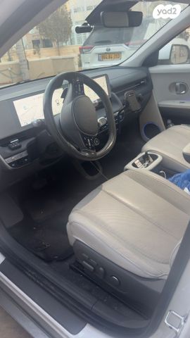 יונדאי איוניק 5