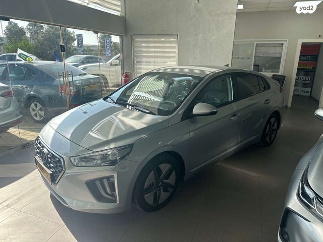 יונדאי איוניק