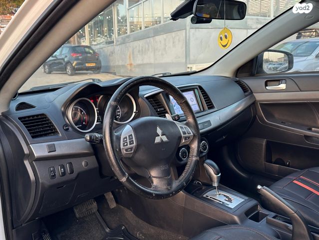 מיצובישי לנסר