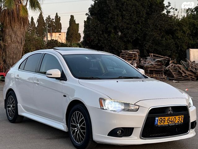 מיצובישי לנסר