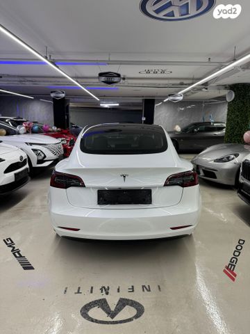 טסלה מודל 3