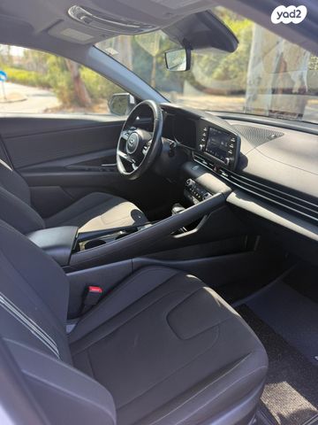 יונדאי אלנטרה