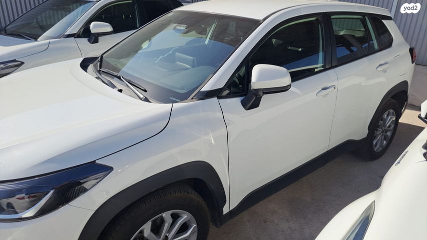 טויוטה קורולה קרוס