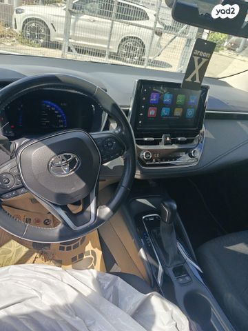 טויוטה קורולה