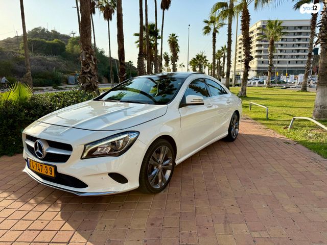 מודעת רכב מרצדס-בנץ CLA