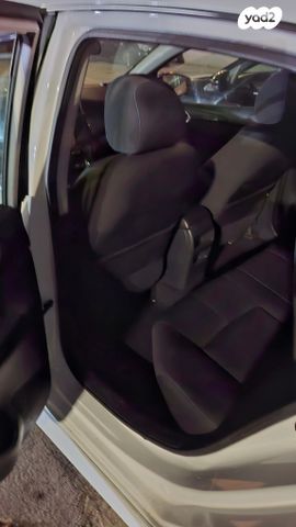 ניסאן סנטרה